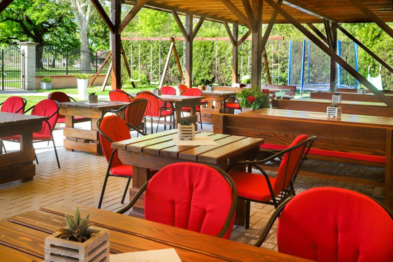 Guesthouse Villa Elizabet Palic Exterior photo